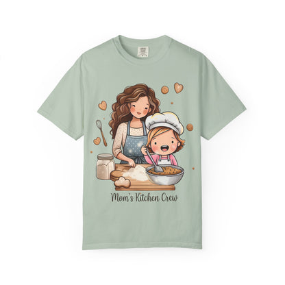 Mom's Kitchen Crew T-Shirt - Made with Love Cooking Design