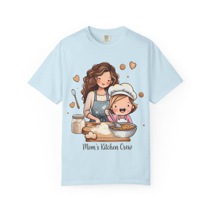 Mom's Kitchen Crew T-Shirt - Made with Love Cooking Design