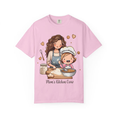 Mom's Kitchen Crew T-Shirt - Made with Love Cooking Design