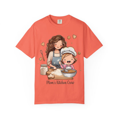 Mom's Kitchen Crew T-Shirt - Made with Love Cooking Design