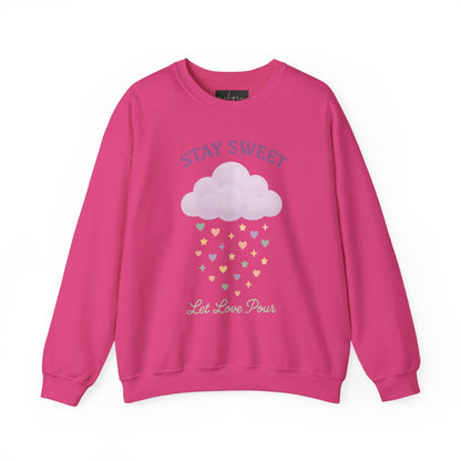 سويت شيرت Stay Sweet Crewneck - تصميم Let Love Pour