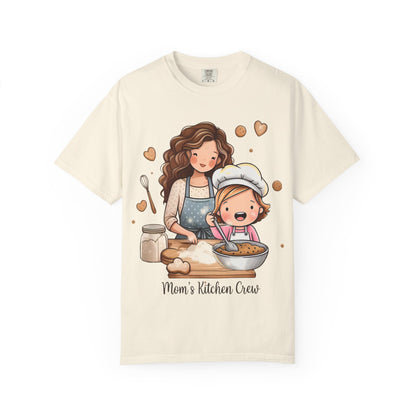 Mom's Kitchen Crew T-Shirt - Made with Love Cooking Design